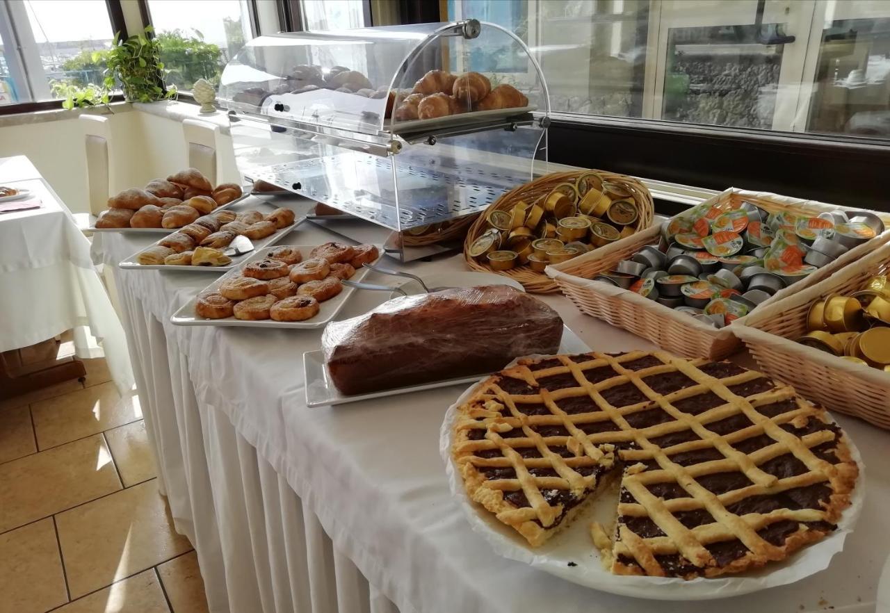 גיארדיני נאקסוס Hotel Sabbie D'Oro מראה חיצוני תמונה