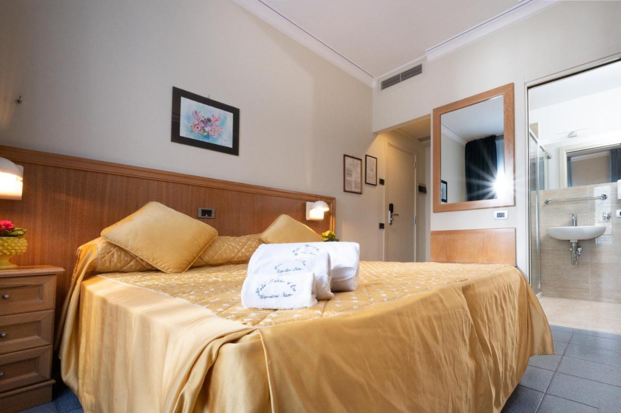 גיארדיני נאקסוס Hotel Sabbie D'Oro מראה חיצוני תמונה