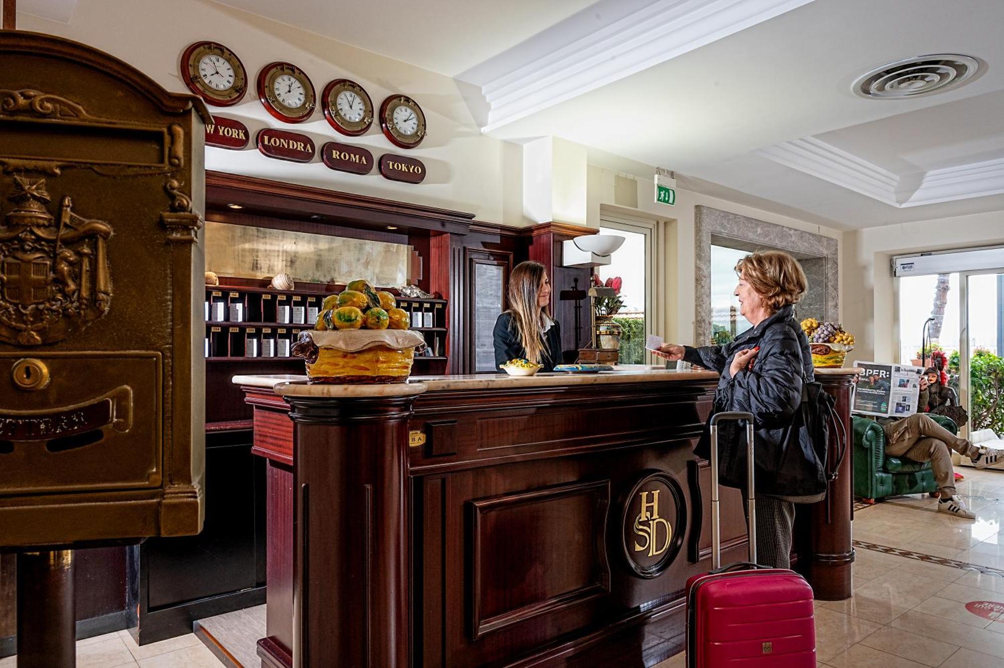 גיארדיני נאקסוס Hotel Sabbie D'Oro מראה חיצוני תמונה